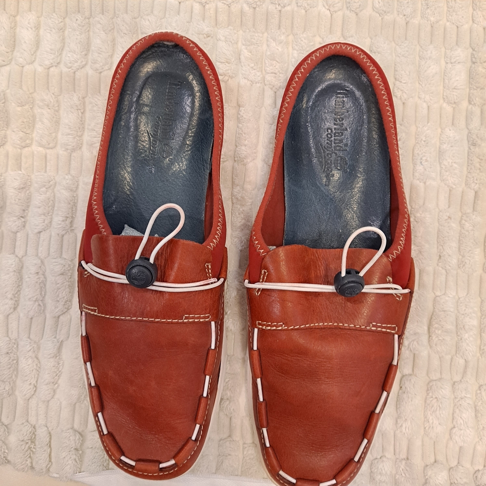 Timberland Comforia Red Leather Boat Deck Loafers w/White Accents And Toggle
